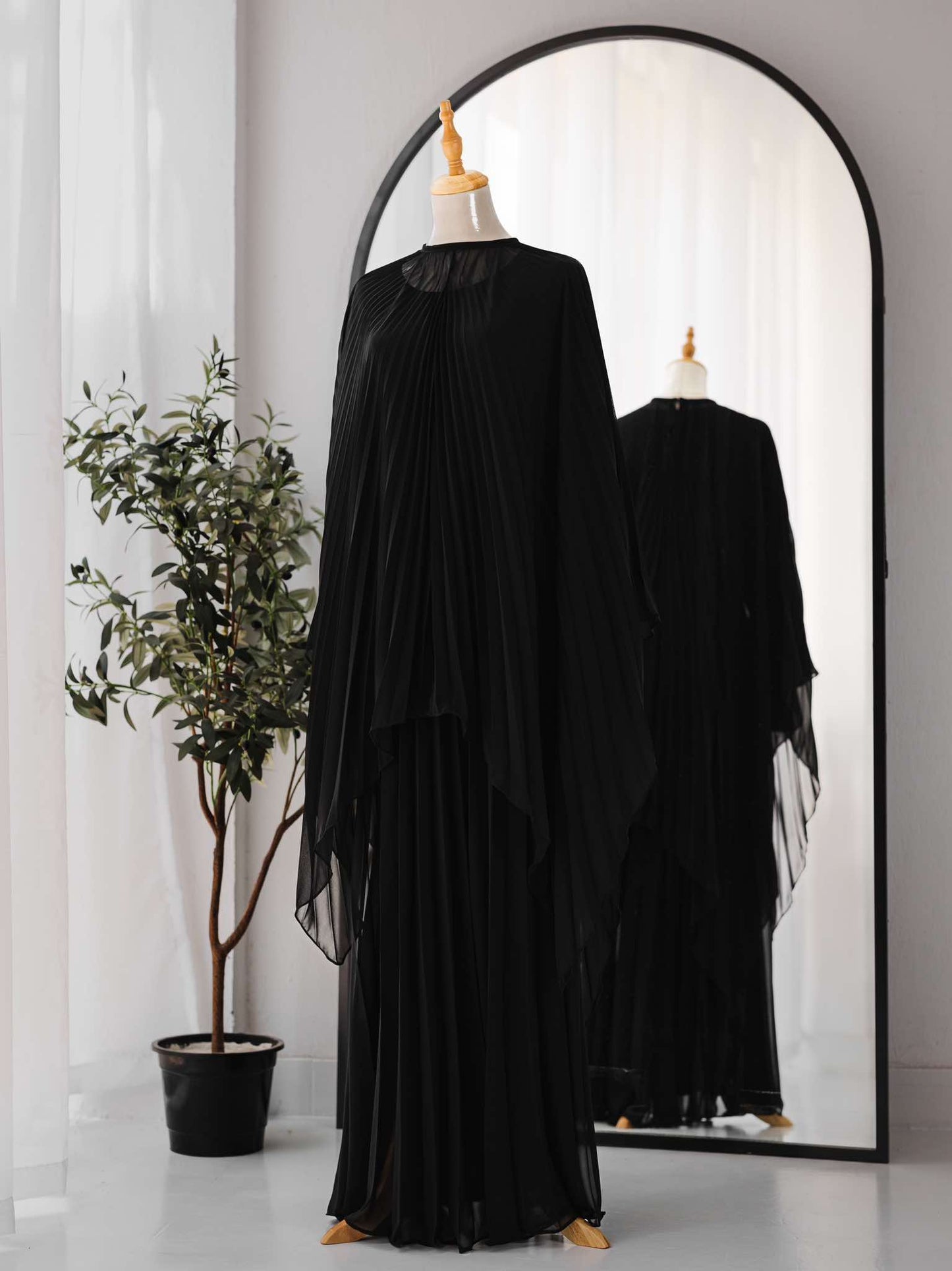 Abaya Hind