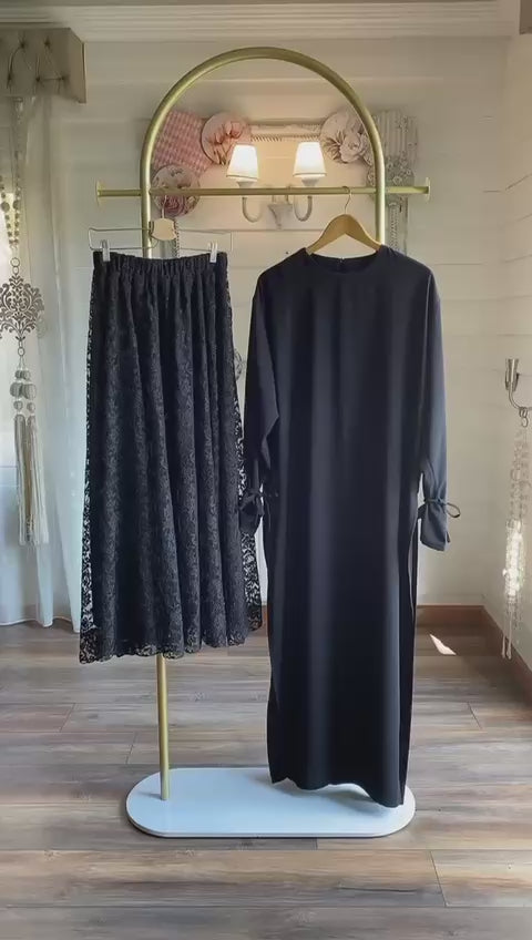 The Noir Lace Accent Abaya