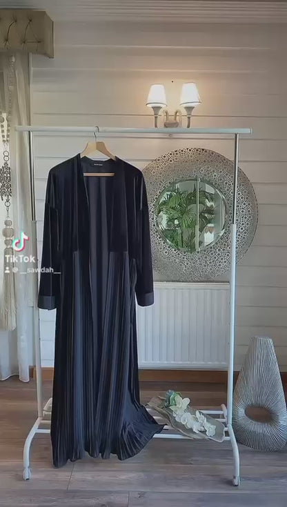 Velvet pleated cardigan