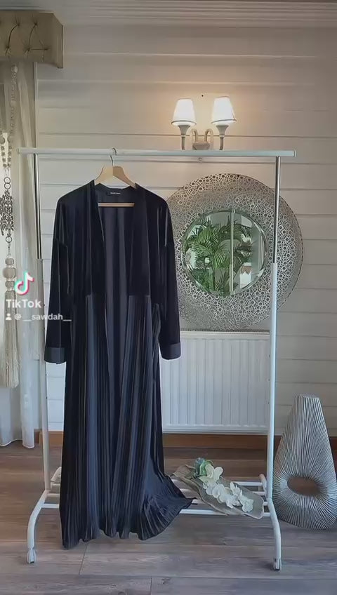 Velvet pleated cardigan